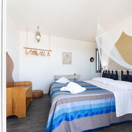Ajamola Hotel Favignana Bagian luar foto