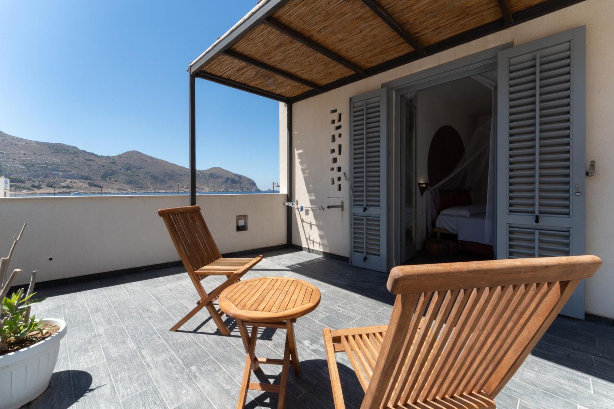 Ajamola Hotel Favignana Bagian luar foto