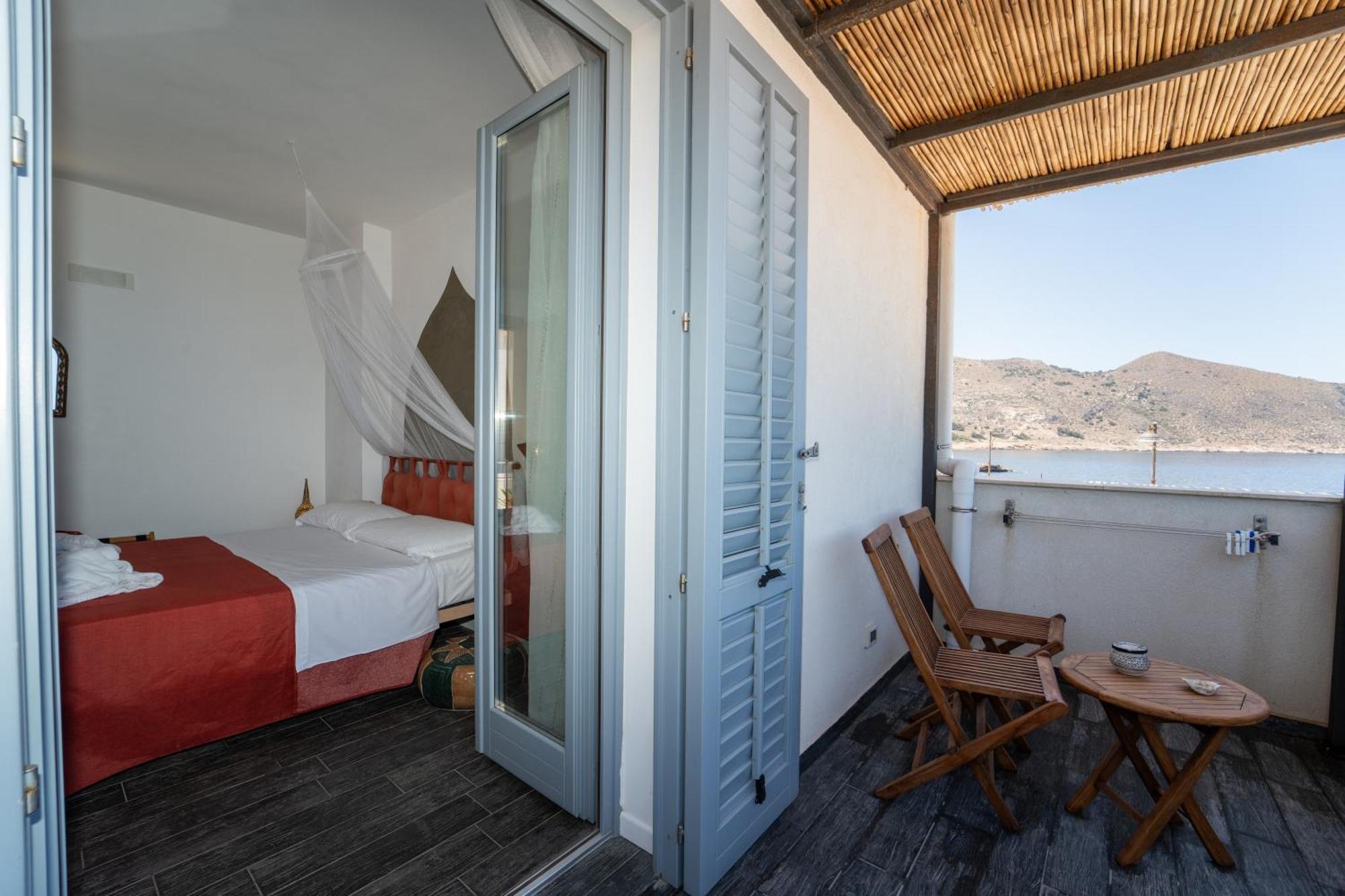 Ajamola Hotel Favignana Bagian luar foto