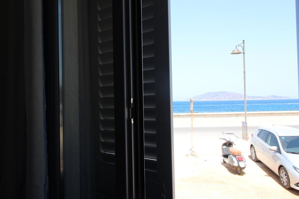 Ajamola Hotel Favignana Bagian luar foto
