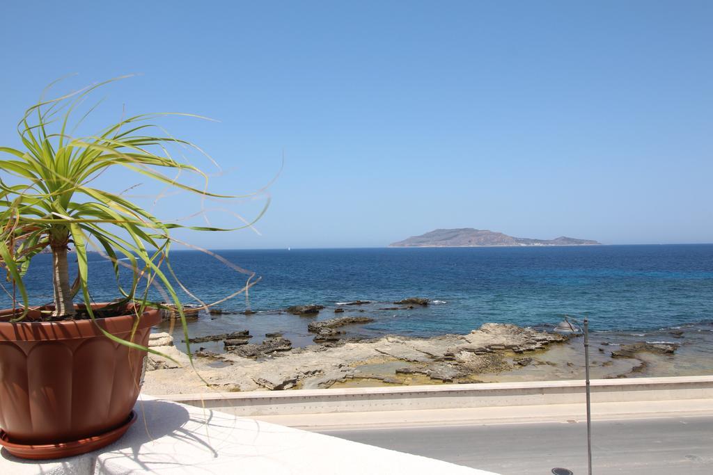 Ajamola Hotel Favignana Bagian luar foto